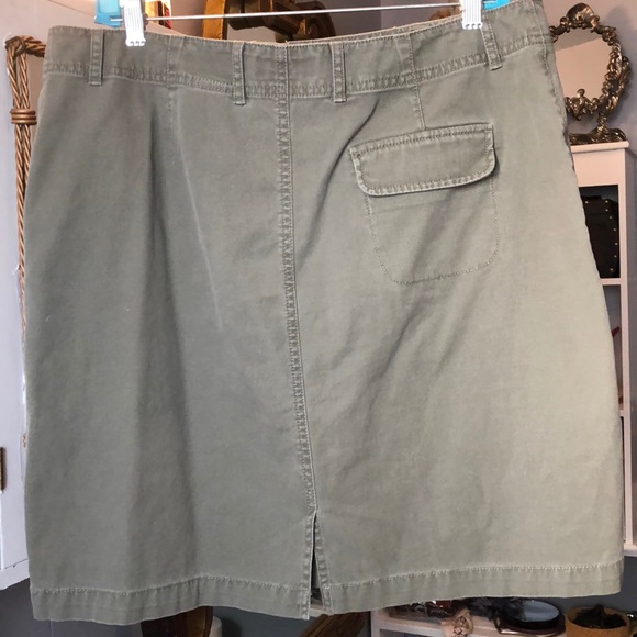 Skirt - Picture 2 of 2